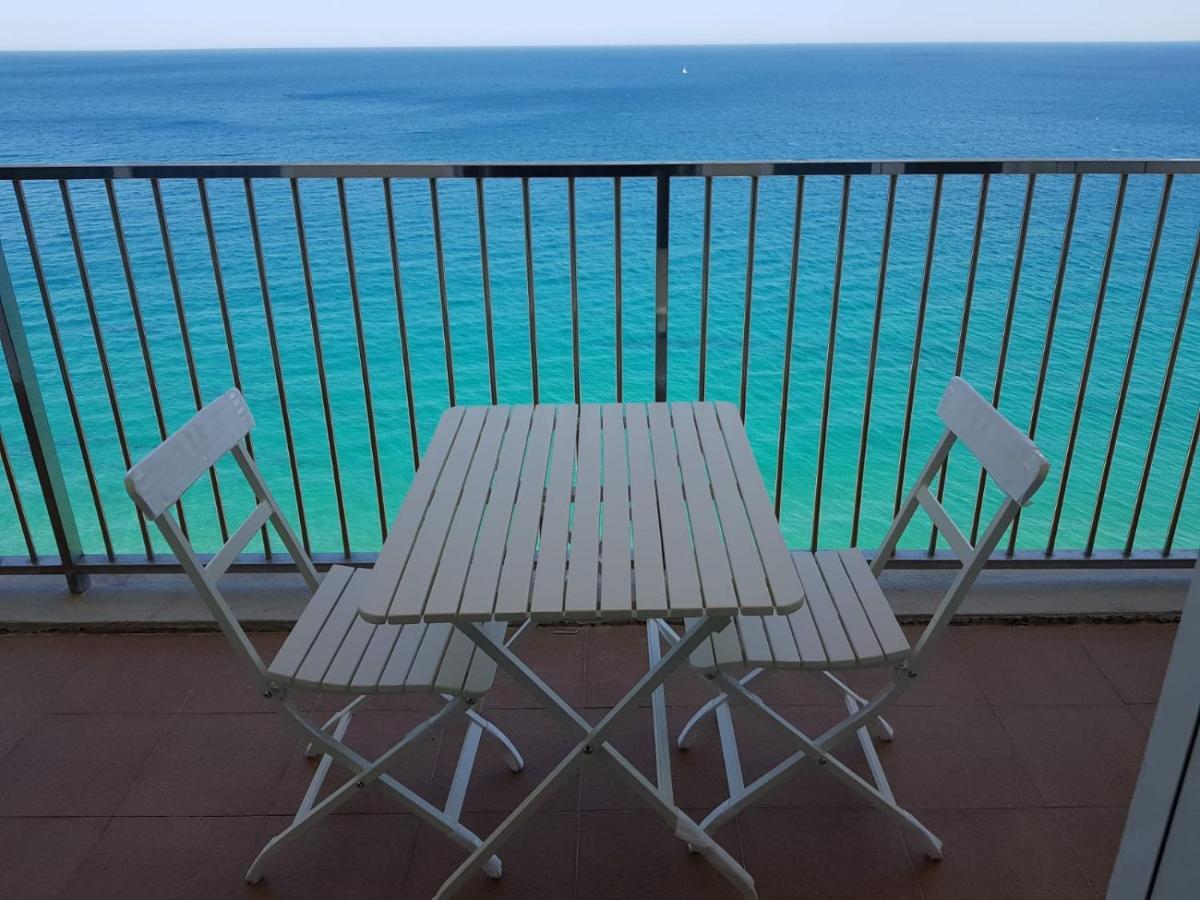 Apartamento En Primera Linia Vistas Al Mar Platja d'Aro Luaran gambar