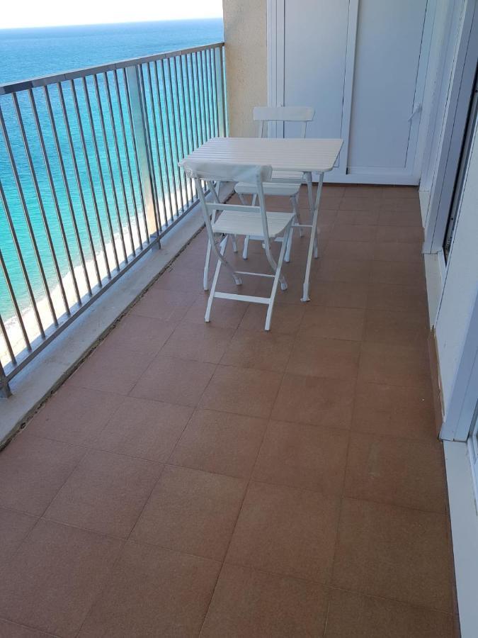 Apartamento En Primera Linia Vistas Al Mar Platja d'Aro Luaran gambar